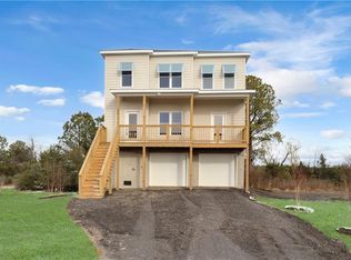 54 N Lawson Rd, Poquoson, VA 23662