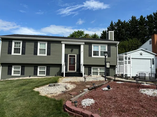 3924 Saint James Cir, Roanoke, VA 24018