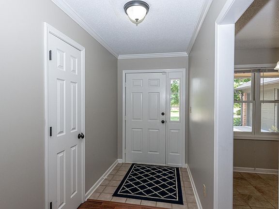 4th image of 1524 Carowinds Cir