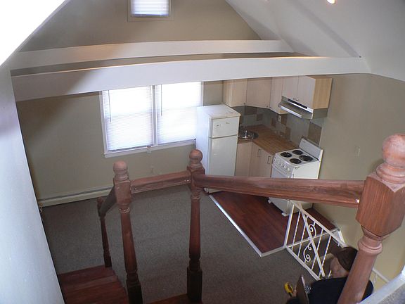 2nd image of 37 Park Ave Unit D