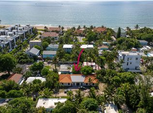 1 Kenmore Ln, Boynton Beach, FL 33435