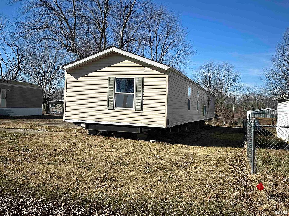 18 Tamaroa Dr, Pawnee, IL 62558 Zillow