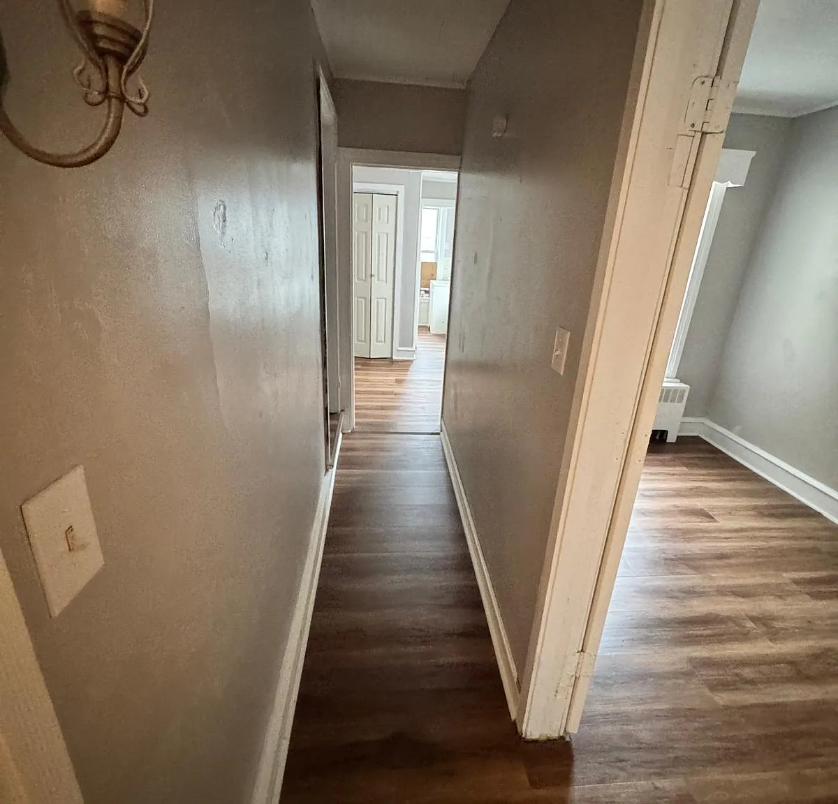 3 bed, 1.5 bath, 1082 sqft, $1,400 — Photo 3