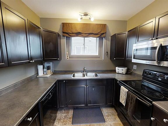 4th image of 11202 A 75a Ave #A