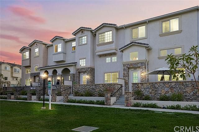 1st image of 260 Vermont Ct