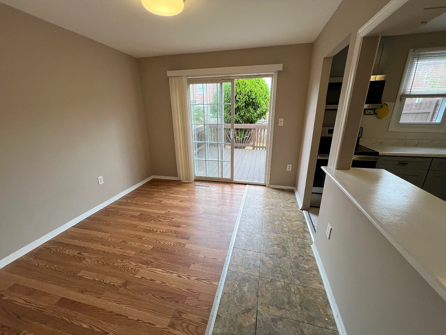4 bed, 1900 sqft, $2,300 — Photo 4