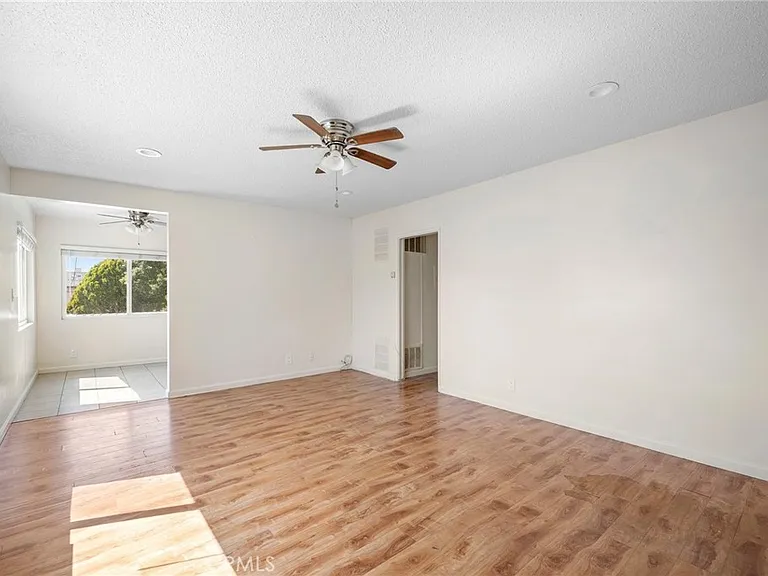 6915 Coldwater Canyon Ave — Photo 4