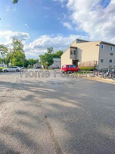 562 Woodland Ave #10 — Photo 10