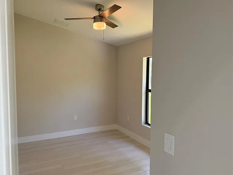 23367 Mayville Ave — Photo 22