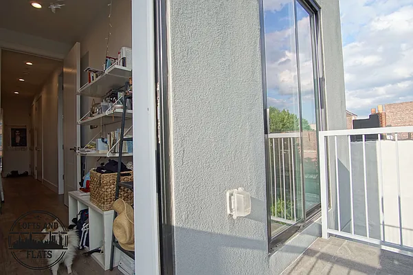 Rented by Lofts and Flats LLC | media 37