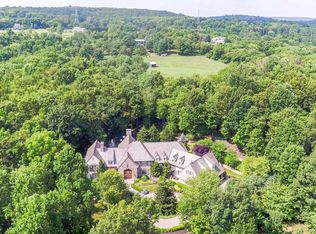 8 Potter Lane, Tewksbury Township, NJ 08833