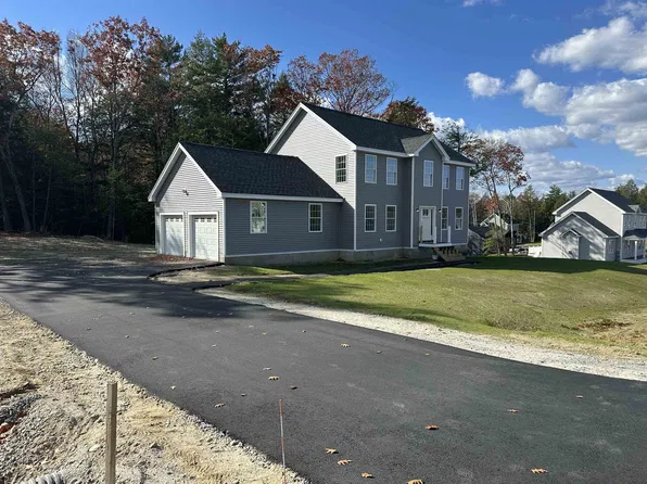 8 Blaisdell Court, Raymond, NH 03077