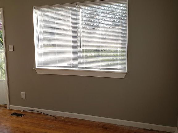 4th image of 312 S Elmwood St