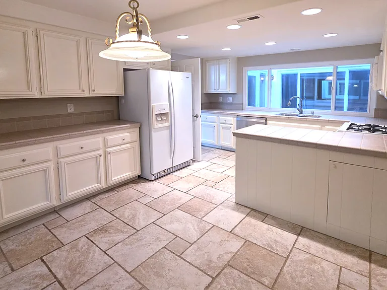 4843 Galicia Way — Photo 19