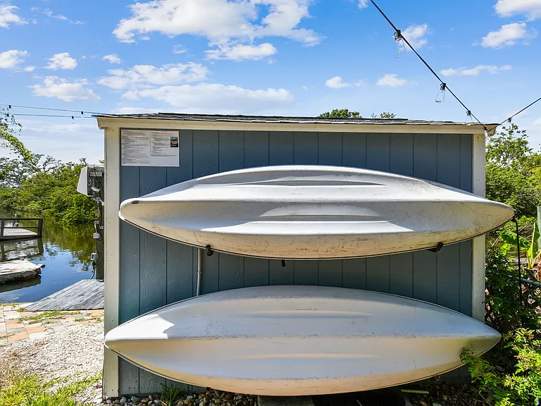 8611 Driftwood Dr — Photo 64