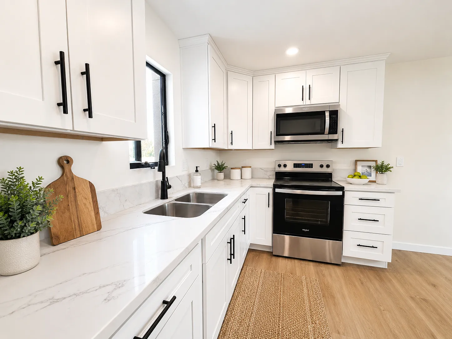 2 bed, 775 sqft, $2,750 — Photo 2