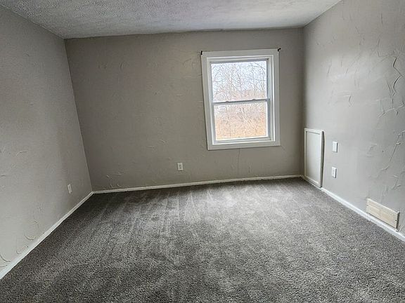 4th image of 848-854 N Central Dr #850