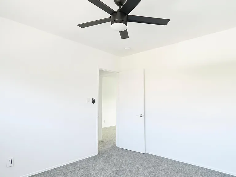 3700 Inglewood Blvd #7 — Photo 13