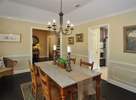 5th image of 3302 Hickory Falls Dr