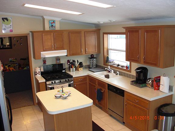 2nd image of 817 Shady Shore Dr