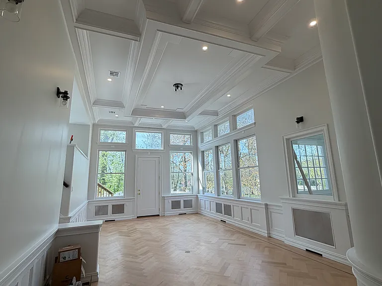 Sherwood Ave — Photo 37
