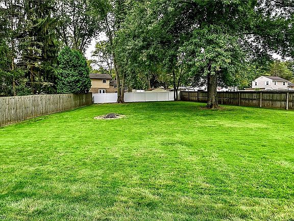 2nd image of 852 Zeletta Dr
