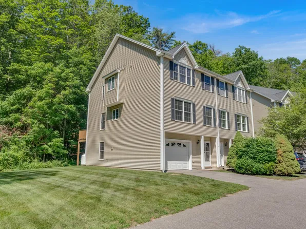 8 Woodside Drive #1, Gorham, ME 04038