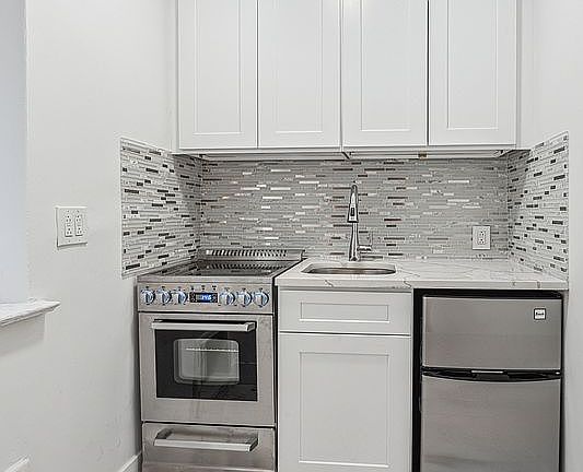 5th image of 227 E 57th St APT 4H