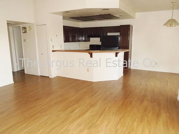 4th image of 11666 N 28th Dr Unit 230