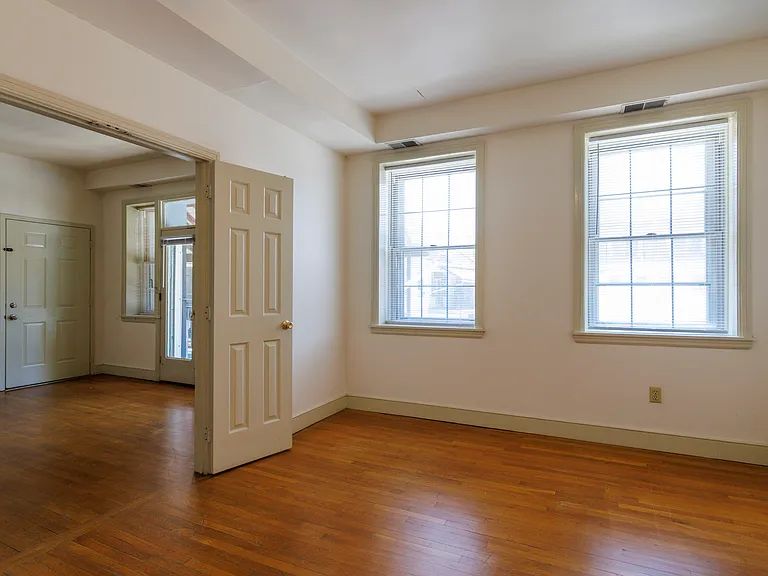 Overbrook Court apartments — Photo 14