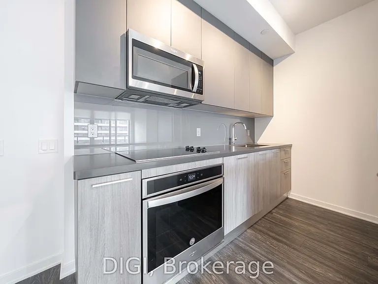 25 Selby St #1504 — Photo 6