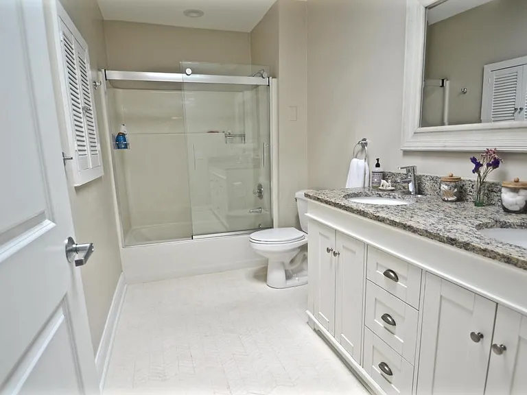 258 Jackson St — Photo 36