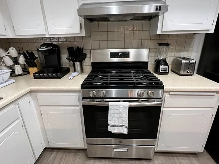 1665 Central Ave — Photo 9