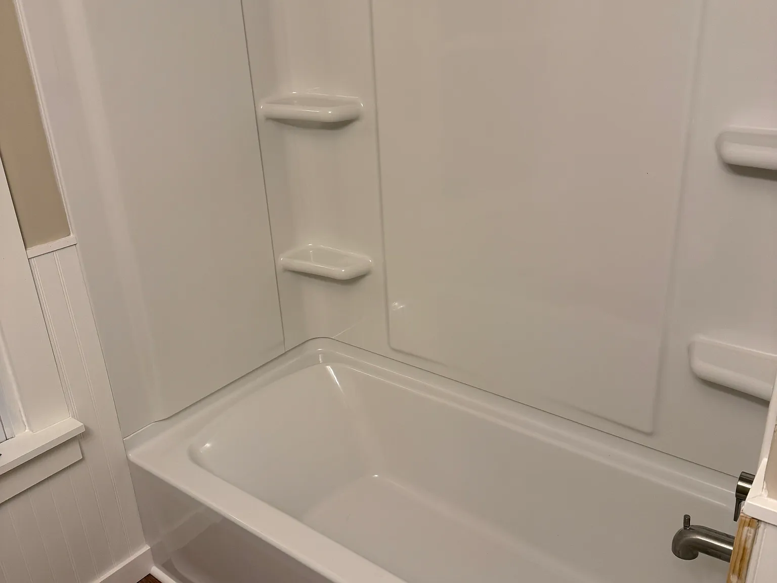 3 bed, 1100 sqft, $1,300 — Photo 3