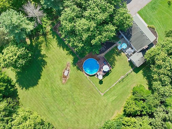3rd image of 7921 New Chapel Rd