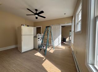 161 Greenwood St UNIT 2, Cranston, RI 02910