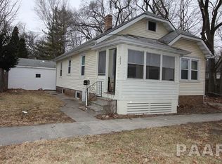 203 E Gift Ave, Peoria, IL 61603