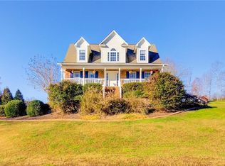8105 Spring Hollow Ct, Belews Creek, NC 27009