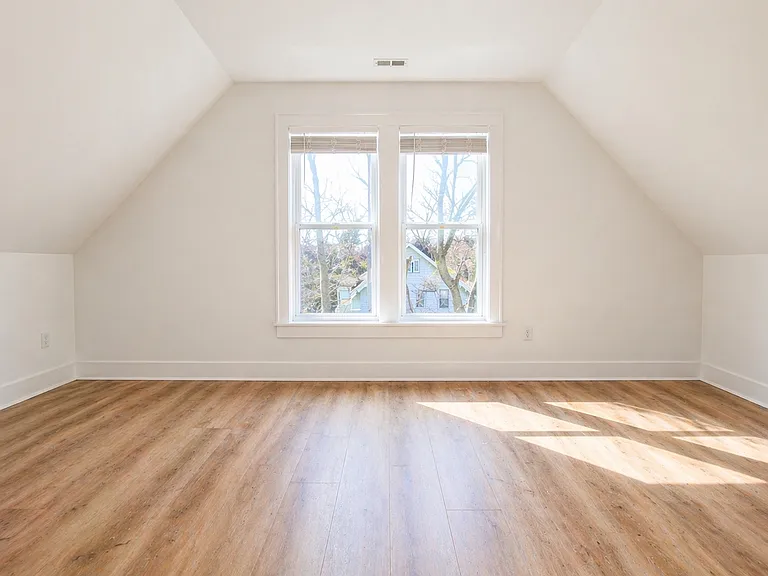 1662 Eddington Rd #3 — Photo 8