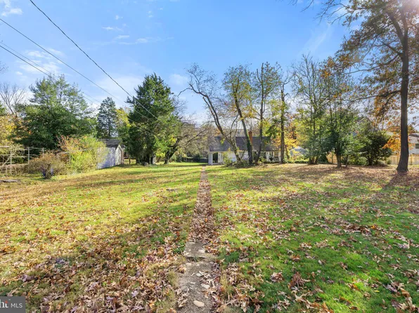 4318 9th St S, Arlington, VA 22204