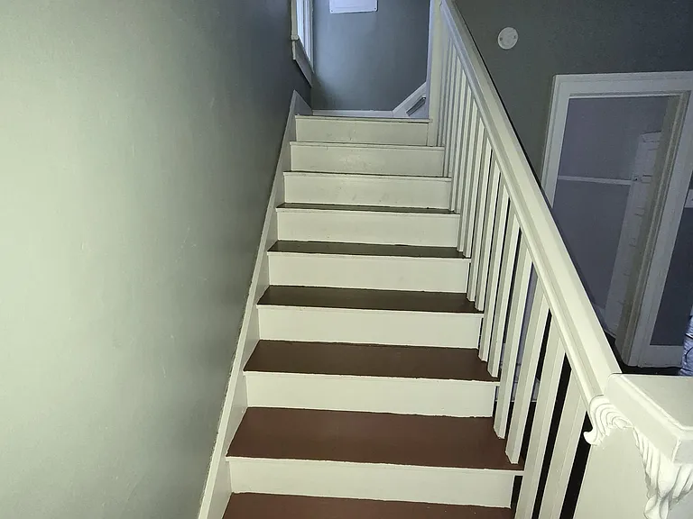 565 Garfield Pl — Photo 6