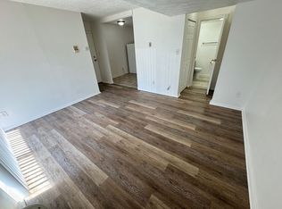 604 Shaw Ave APT 100, McKeesport, PA