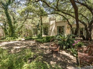 111 Fox Hall Ln, Castle Hills, TX 78213