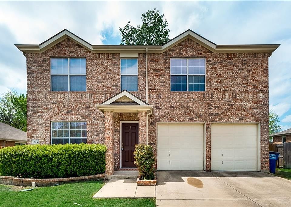 1st image of 1215 Periwinkle Dr