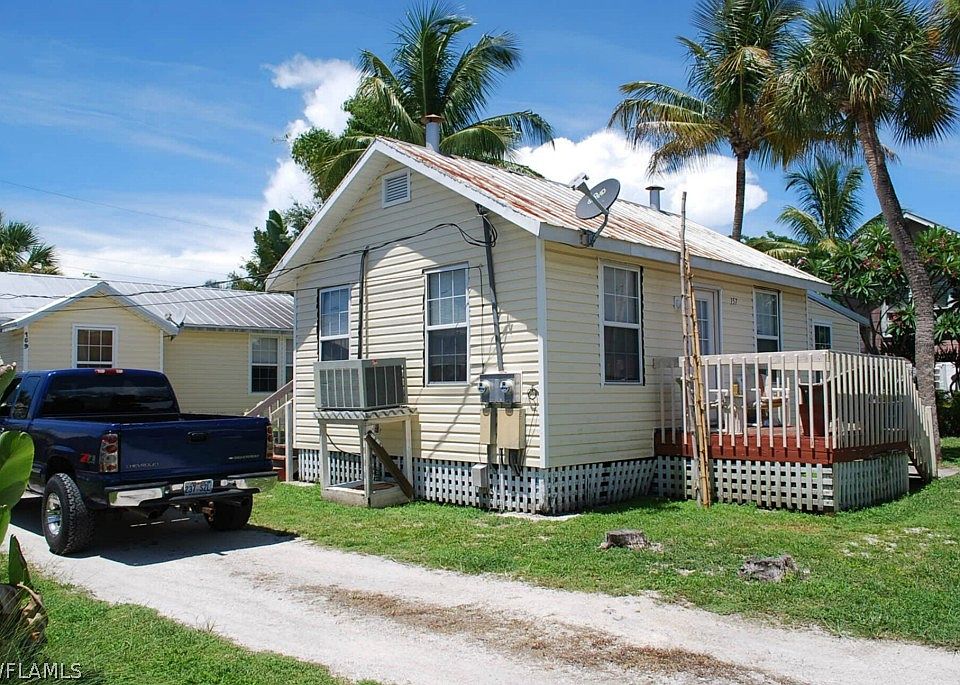 1st image of 157/159 Hercules Dr
