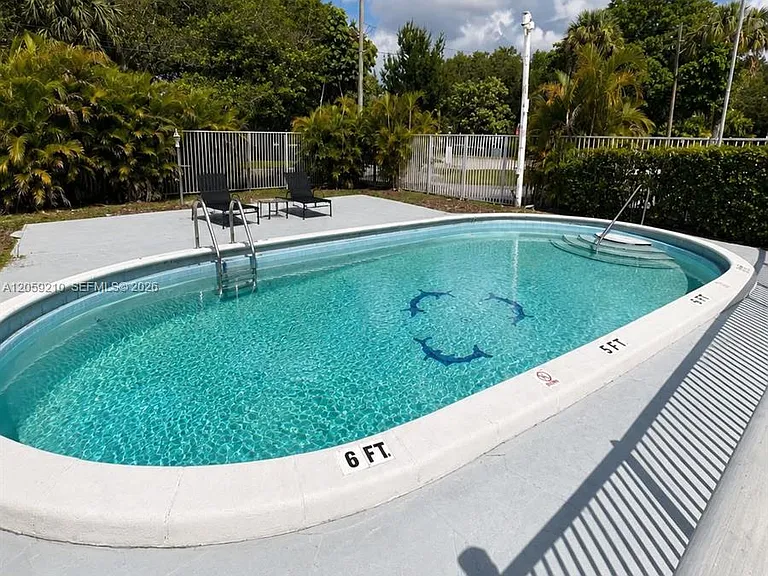 500 E Country Club Cir #7 — Photo 13