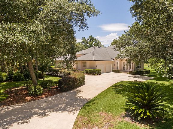 3rd image of 3521 Shinnecock Ln