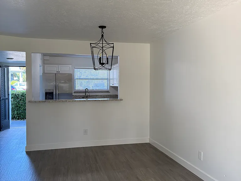 1290 SE Parkview Pl #A3 — Photo 17