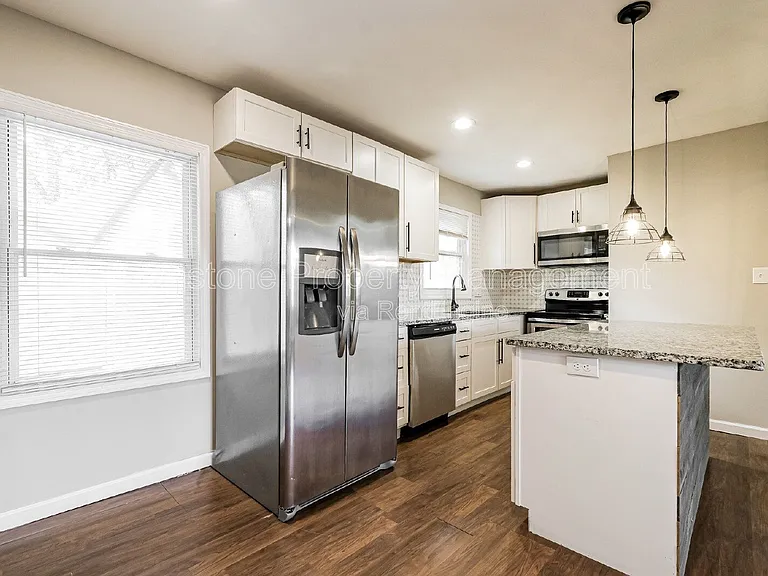 5362 Montezuma Dr SW — Photo 9