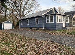 24 Hough St, Plainville, CT 06062